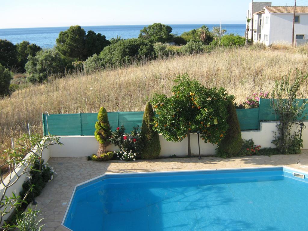Villa Pergia Latchi Polis Rum bild